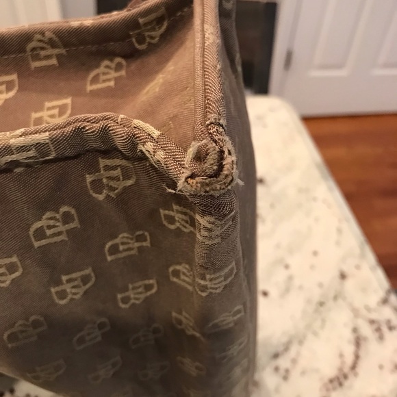 Dooney & Bourke Vintage Signature Logo Tote - Picture 10 of 13